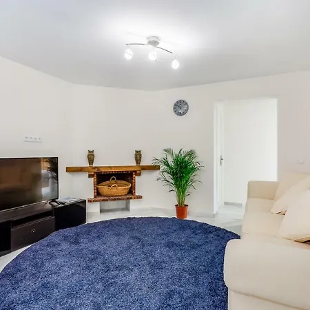 Apartment Elviria Heights, Apt. B *
