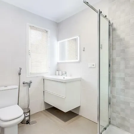 Elviria Heights, Apt. B Apartment *